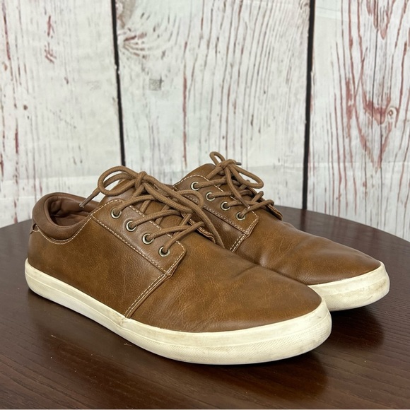 Goodfellow & Co Shoes - GOODFELLOW & Company Brown Faux Leather Sneakers Dressy Casual Style size 9 GUC